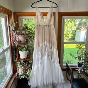 Elegant Lace and Tulle Gown